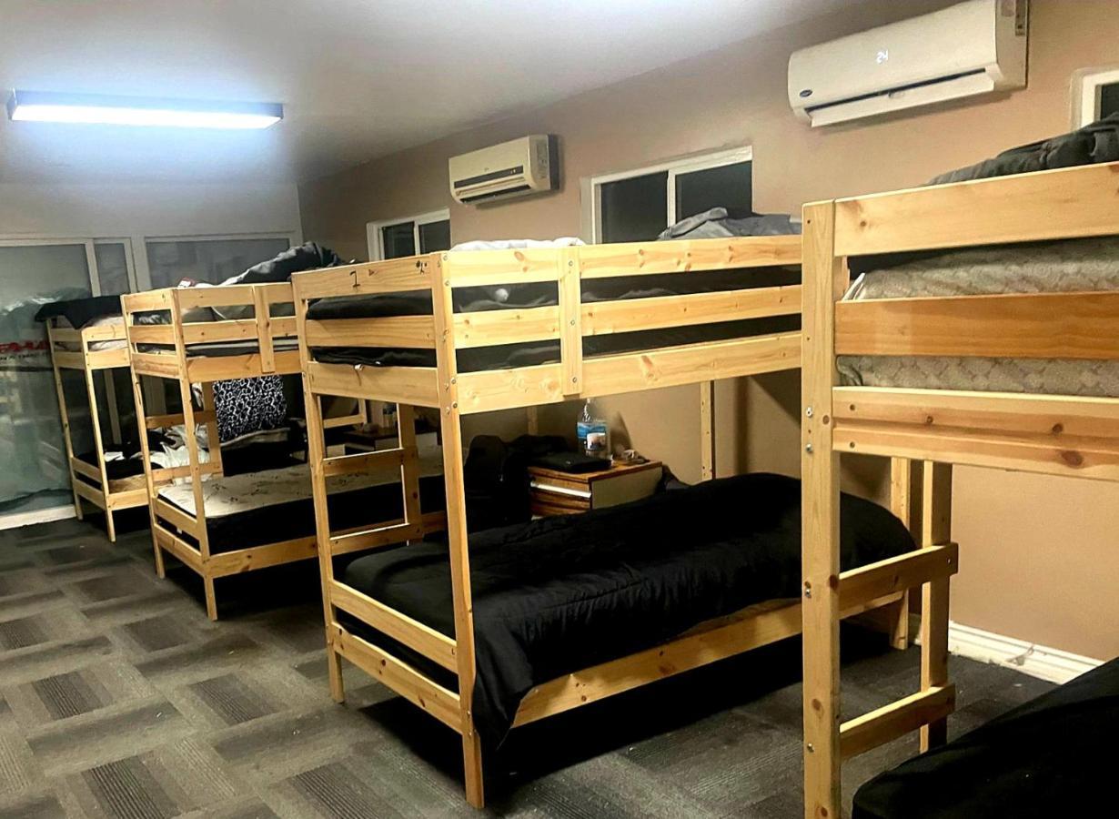 Humble Abode At El Monte Hostel Exterior photo