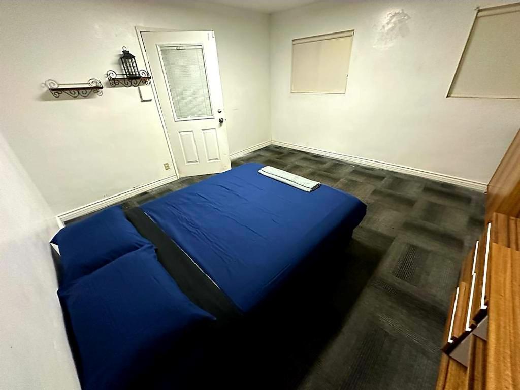 Humble Abode At El Monte Hostel Exterior photo